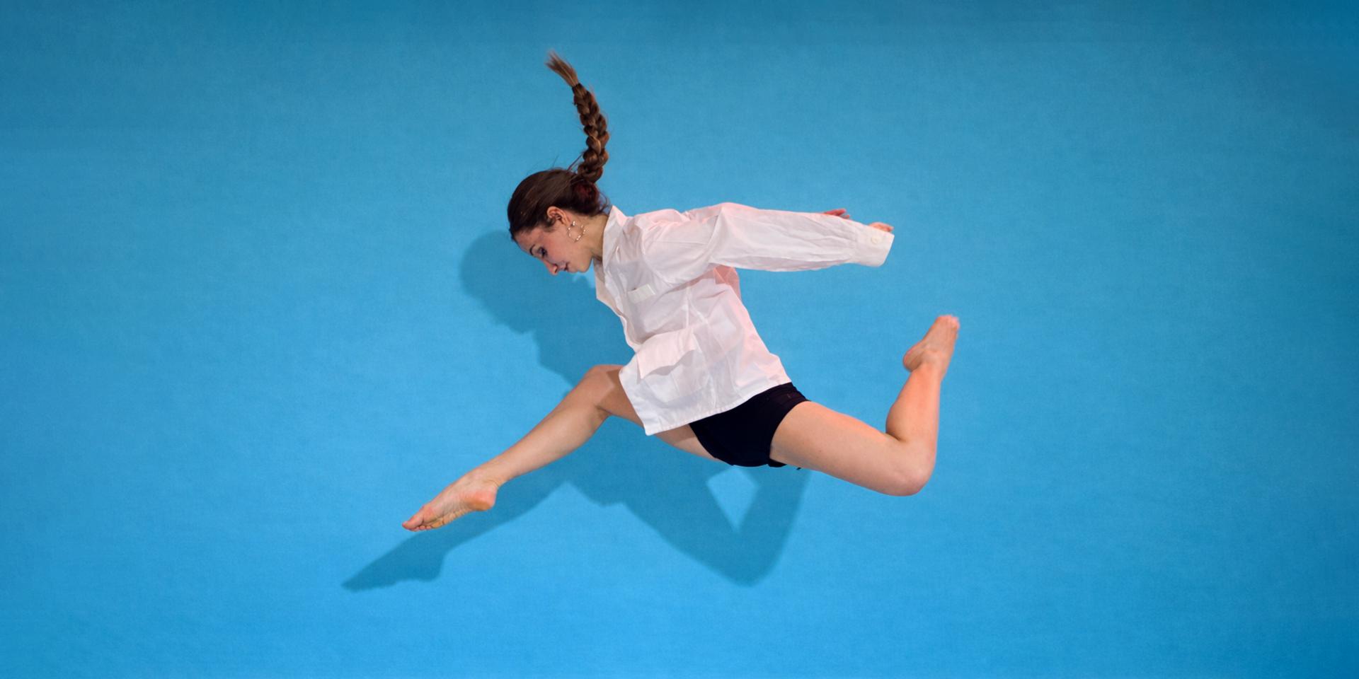 Danseuse en saut